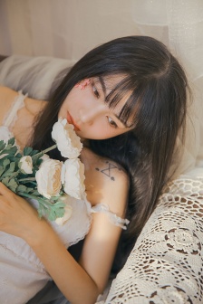 女邻居